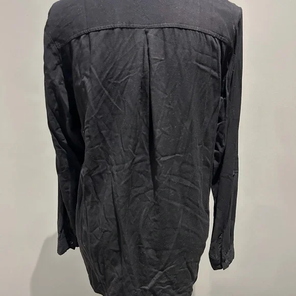 Mercer & Madison Elegant Black Top - Picture 2 of 5